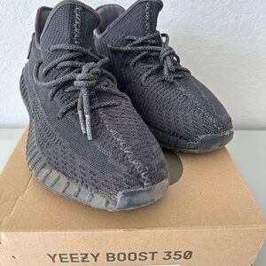 Yeezy 350 Black